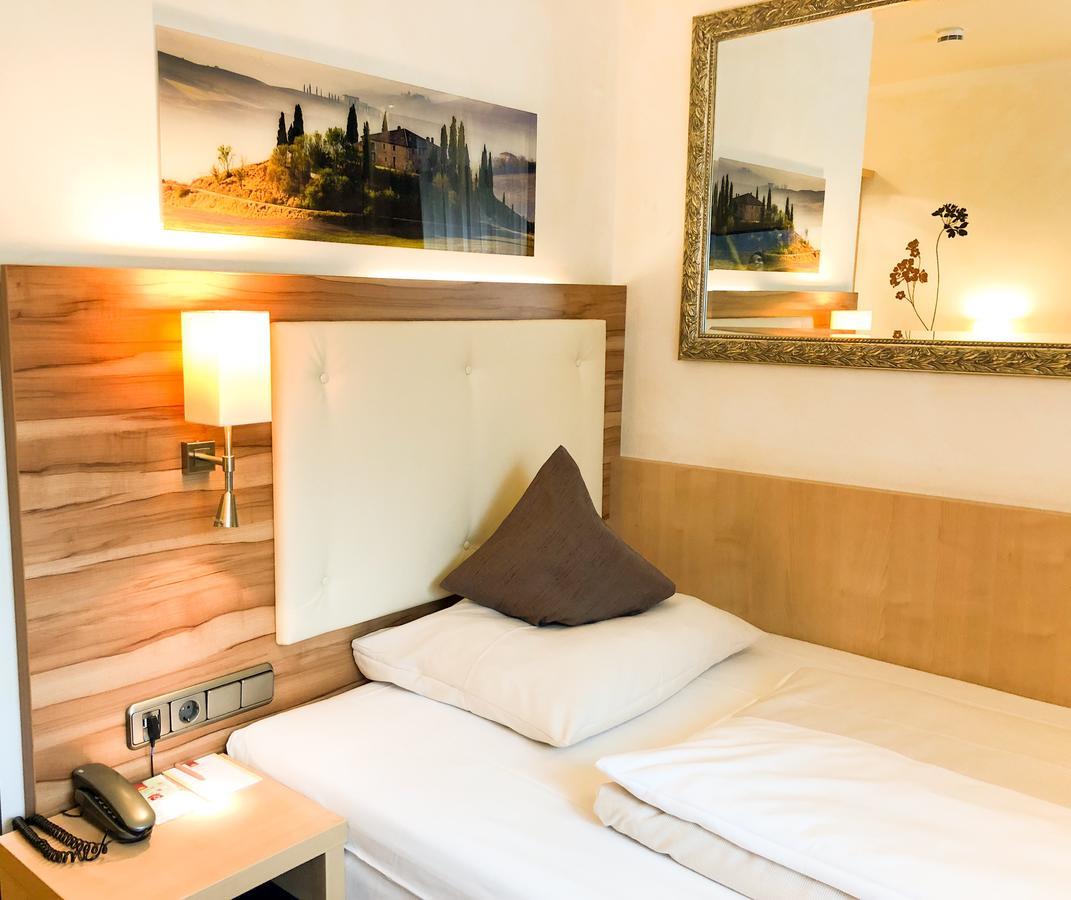City Hotel Ost Am Koe Augsbourg Extérieur photo